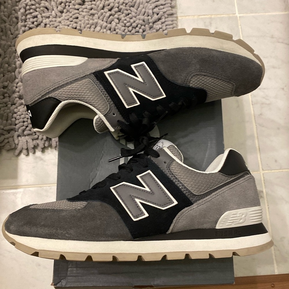 New Balance 574 Black Magnet size 11